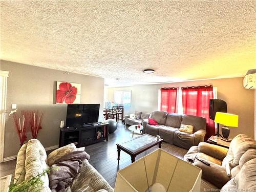 928 Smythe St, Fredericton, NB 