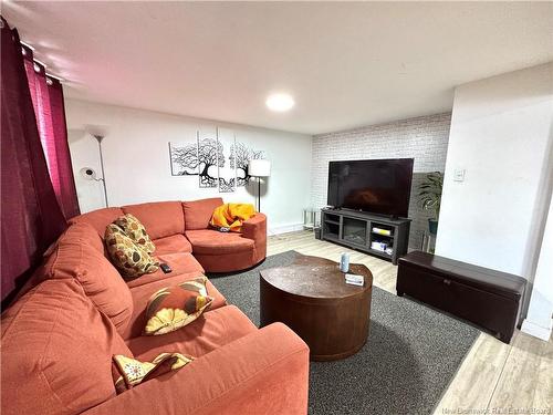 928 Smythe St, Fredericton, NB 