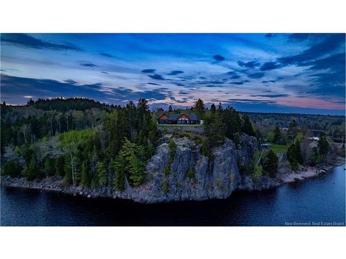 15 Bluff Rd, Utopia, NB 