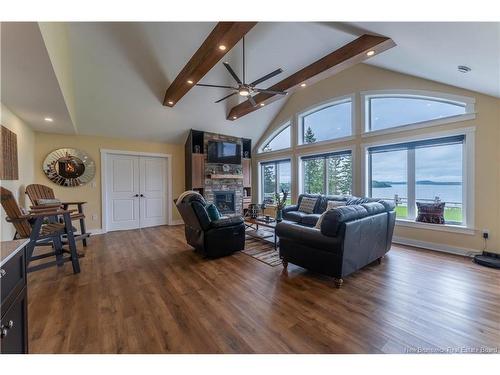 15 Bluff Rd, Utopia, NB 