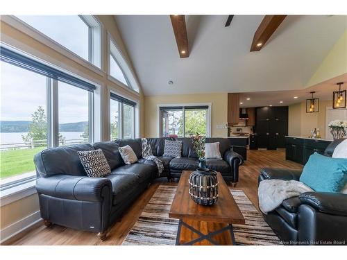 15 Bluff Rd, Utopia, NB 