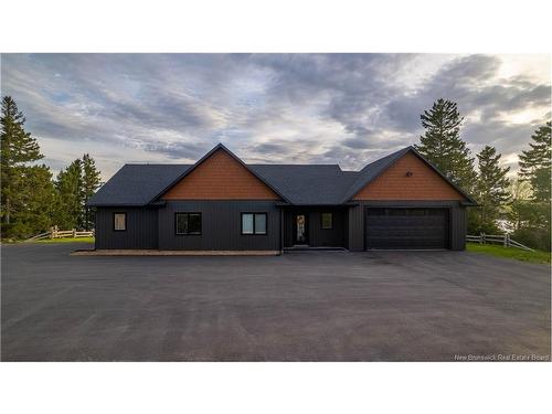 15 Bluff Rd, Utopia, NB 