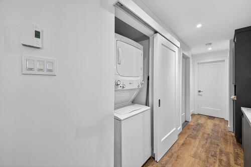 Salle de bains - 102-771 Av. Marin, Montréal (Le Sud-Ouest), QC - Indoor Photo Showing Laundry Room