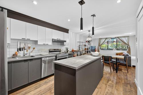 Kitchen - 102-771 Av. Marin, Montréal (Le Sud-Ouest), QC - Indoor Photo Showing Kitchen With Upgraded Kitchen