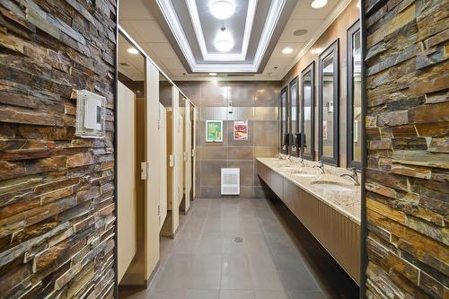 Powder room - 815 Rue Jacques-Cartier, Gatineau (Gatineau), QC - Indoor Photo Showing Other Room