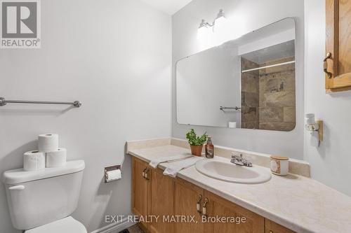 26 - 42 Oakhaven Private, Ottawa, ON - Indoor Photo Showing Bathroom