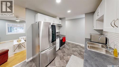 1714 7Th Avenue E, Regina, SK - Indoor Photo Showing Kitchen