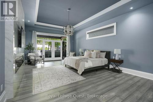 8 Midves Court, Springwater (Midhurst), ON - Indoor Photo Showing Bedroom