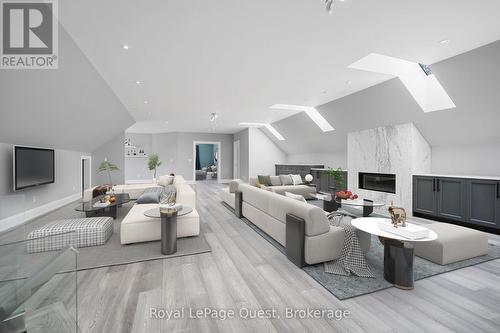 8 Midves Court, Springwater (Midhurst), ON - Indoor