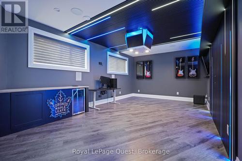 8 Midves Court, Springwater (Midhurst), ON - Indoor Photo Showing Other Room