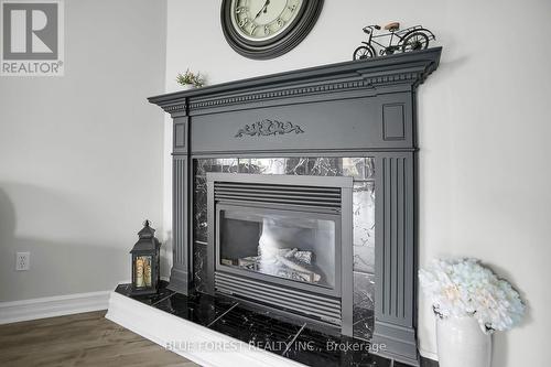 2949 Meadowgate Boulevard, London South (South U), ON - Indoor With Fireplace