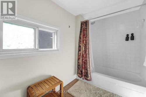 46 Holland Avenue, Ottawa, ON - Indoor Photo Showing Bathroom