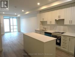 712 - 461 GREEN ROAD  Hamilton (Lakeshore), ON L8E 5B4