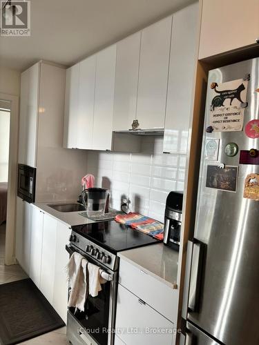 607 - 49 East Liberty Street, Toronto, ON - Indoor Photo Showing Kitchen