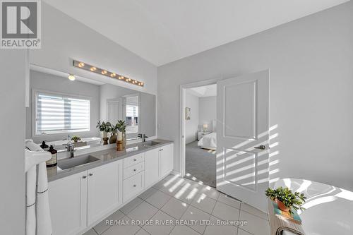 21 Priory Drive, Whitby, ON - Indoor