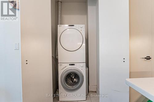 319 - 29 Queens Quay E, Toronto, ON - Indoor Photo Showing Laundry Room