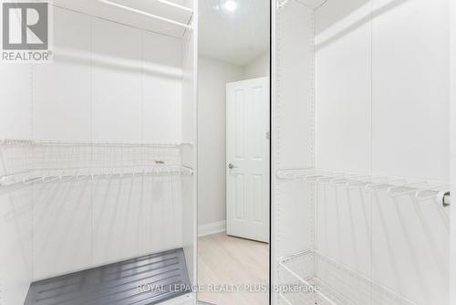 806 - 40 Old Mill Road, Oakville, ON - Indoor