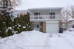 124 DALEGROVE DRIVE  Kitchener, ON N2M 2G5