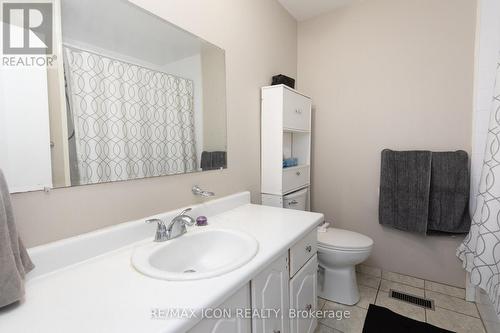 124 Dalegrove Drive, Kitchener, ON - Indoor Photo Showing Bathroom