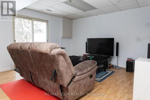 124 Dalegrove Drive, Kitchener, ON - Indoor