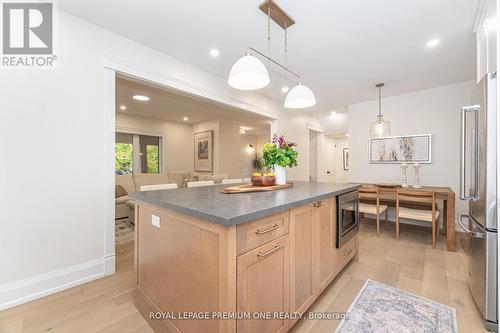 301 Court Street, Newmarket, ON - Indoor Photo Showing Kitchen