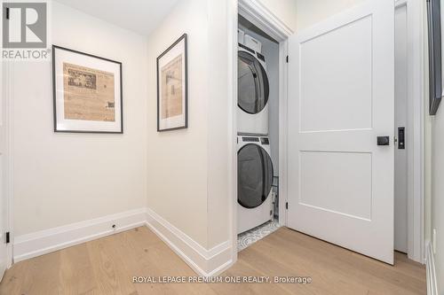 301 Court Street, Newmarket, ON - Indoor Photo Showing Laundry Room