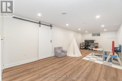 301 Court Street, Newmarket, ON - Indoor