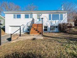 55 Helene Avenue  Dartmouth, NS B2X 1G5