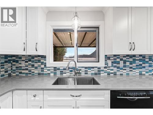 kitchen - 401 97A Highway, Sicamous, BC - Indoor Photo Showing Kitchen With Double Sink With Upgraded Kitchen