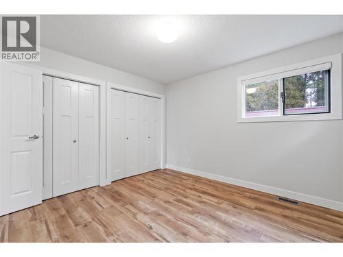 bedroom 2 - 401 97A Highway, Sicamous, BC - Indoor Photo Showing Other Room