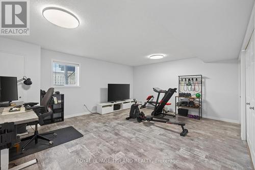 39 - 1625 Purser Street, London East (East D), ON - Indoor Photo Showing Office