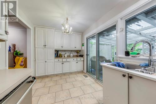 Kitchen - 463 Drummond Road, Oakville (Mo Morrison), ON - Indoor Photo Showing Kitchen With Double Sink