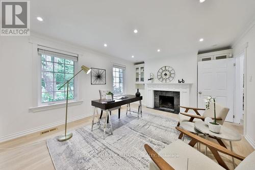 1316 Cambridge Drive, Oakville (Mo Morrison), ON - Indoor With Fireplace