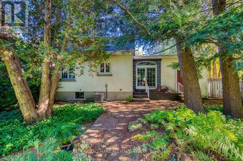 4447 Lakeshore Road, Burlington (Shoreacres), ON - Outdoor