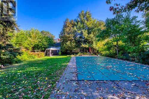 4447 Lakeshore Road, Burlington (Shoreacres), ON - Outdoor