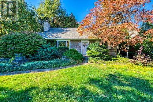 4447 Lakeshore Road, Burlington (Shoreacres), ON - Outdoor