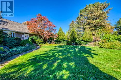 4447 Lakeshore Road, Burlington (Shoreacres), ON - Outdoor