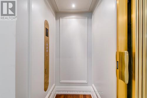 Elevator - 138 Dianne Avenue, Oakville (Mo Morrison), ON - Indoor Photo Showing Other Room