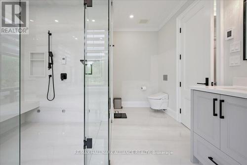 1225 Baldwin Drive, Oakville (Mo Morrison), ON - Indoor Photo Showing Bathroom