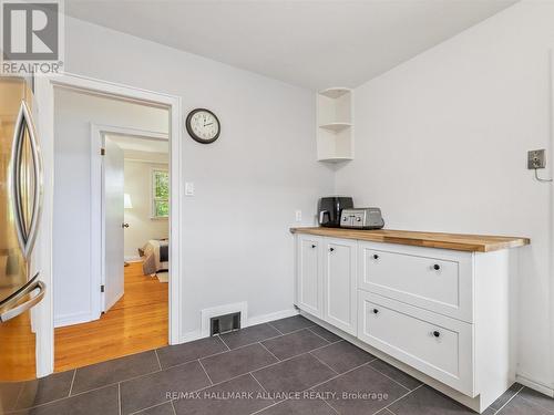 300 Burton Road, Oakville (Wo West), ON - Indoor