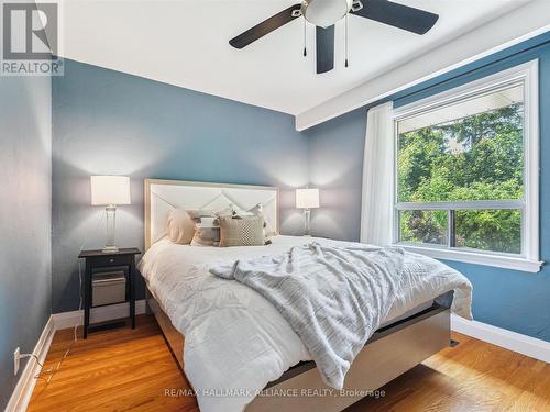300 Burton Road, Oakville (Wo West), ON - Indoor Photo Showing Bedroom