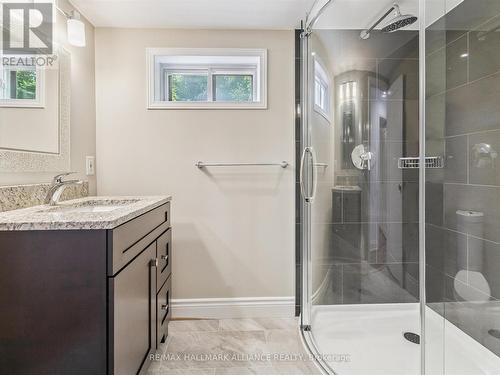 300 Burton Road, Oakville (Wo West), ON - Indoor Photo Showing Bathroom