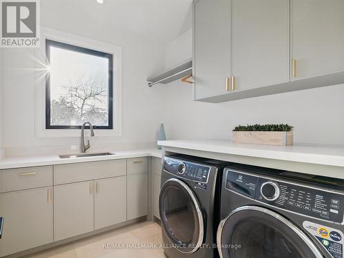 2074 Seabrook Drive, Oakville (Wo West), ON - Indoor Photo Showing Laundry Room