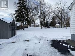 Very large lot with extra parking - 