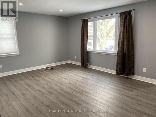 living room - 5477 Green Avenue, Niagara Falls (Ascot), ON - Indoor Photo Showing Other Room
