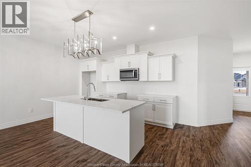 170 Mclellan Ave Unit# A, Amherstburg, ON - Indoor Photo Showing Kitchen With Double Sink With Upgraded Kitchen