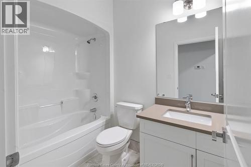 162 Mclellan Unit# A, Amherstburg, ON - Indoor Photo Showing Bathroom