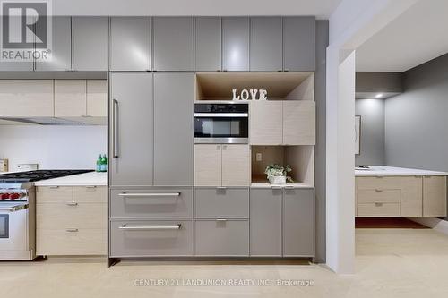 46 Elmsthorpe Avenue, Toronto, ON - Indoor