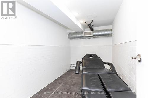 424 Eglinton Avenue W, Toronto, ON 