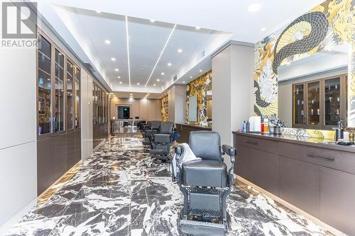 424 Eglinton Avenue W, Toronto, ON 